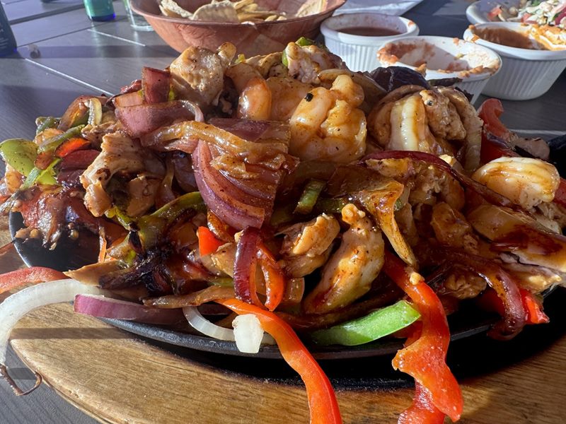 Taco Giro Restaurant Mexican & Seafood food